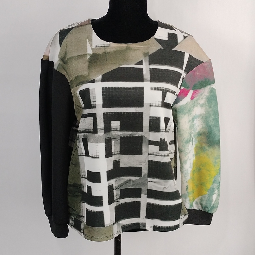 Angelys Balek Long Sleeve Top